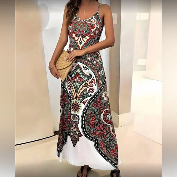 Floral White and Green Maxi Dress - Picture 5 of 5